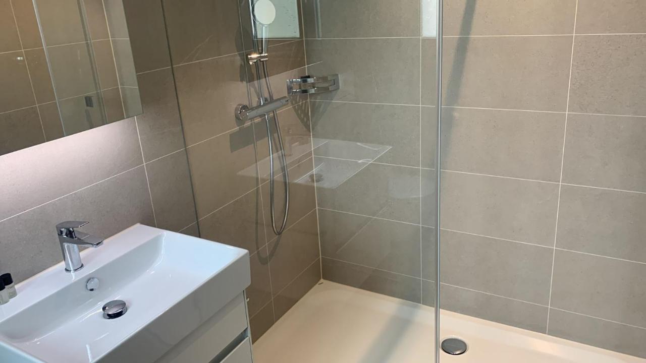 Swiss Star Zurich Oerlikon - Self Check-In Apartment ภายนอก รูปภาพ
